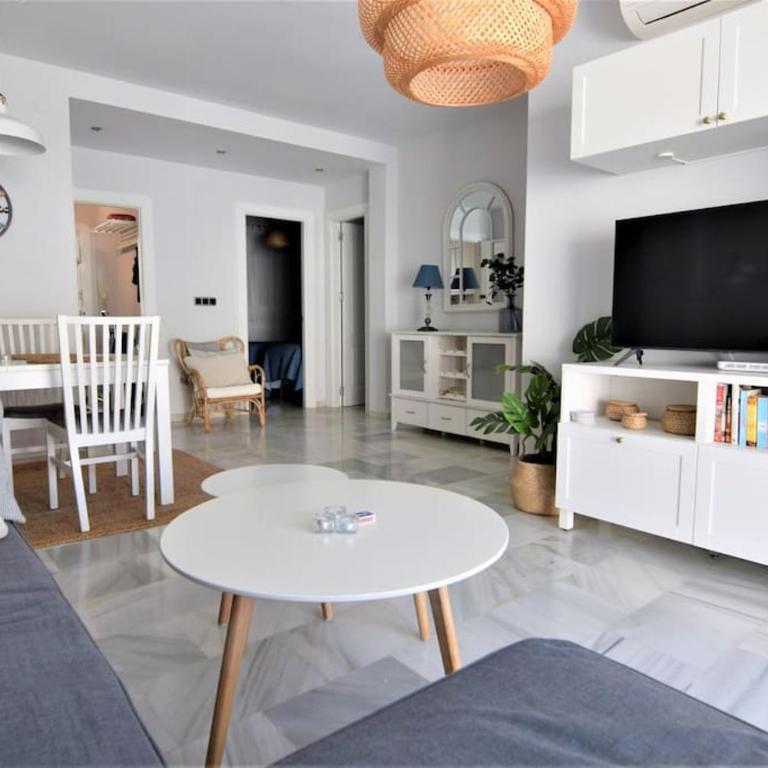 Edf. Fuentes C 2ºd - Eurosur - Two-Bedroom Apartment - 17