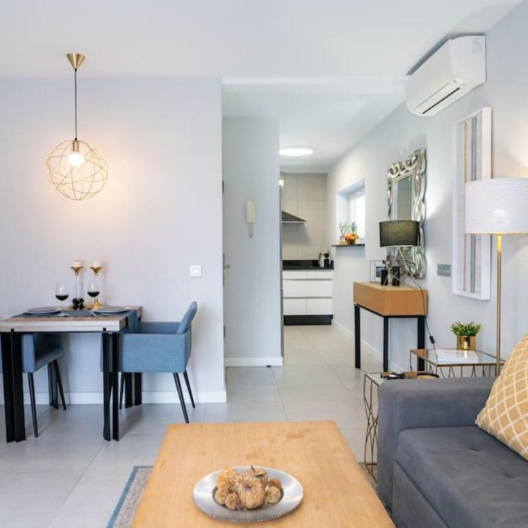 Sea views Penthouse City Center - One-Bedroom Apartment - 34