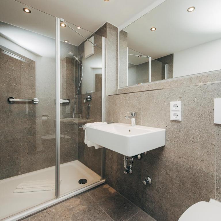 Hotel Drei König - Doppelzimmer - 8