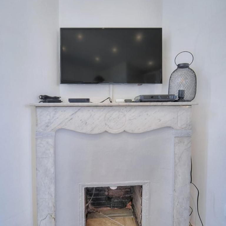 Upstays Suquet Old Town 30m Apartment - Apartment - 12