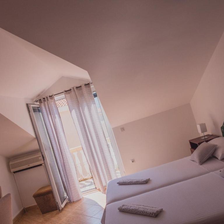 Venera Apartments - Dvokrevetna Soba sa Zasebnim Krevetima i Terasom - 3