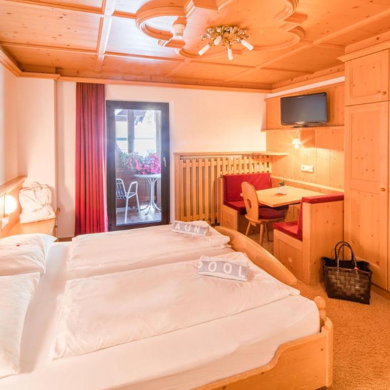 Piccolo Hotel Gurschler - Double Room with Balcony - 2