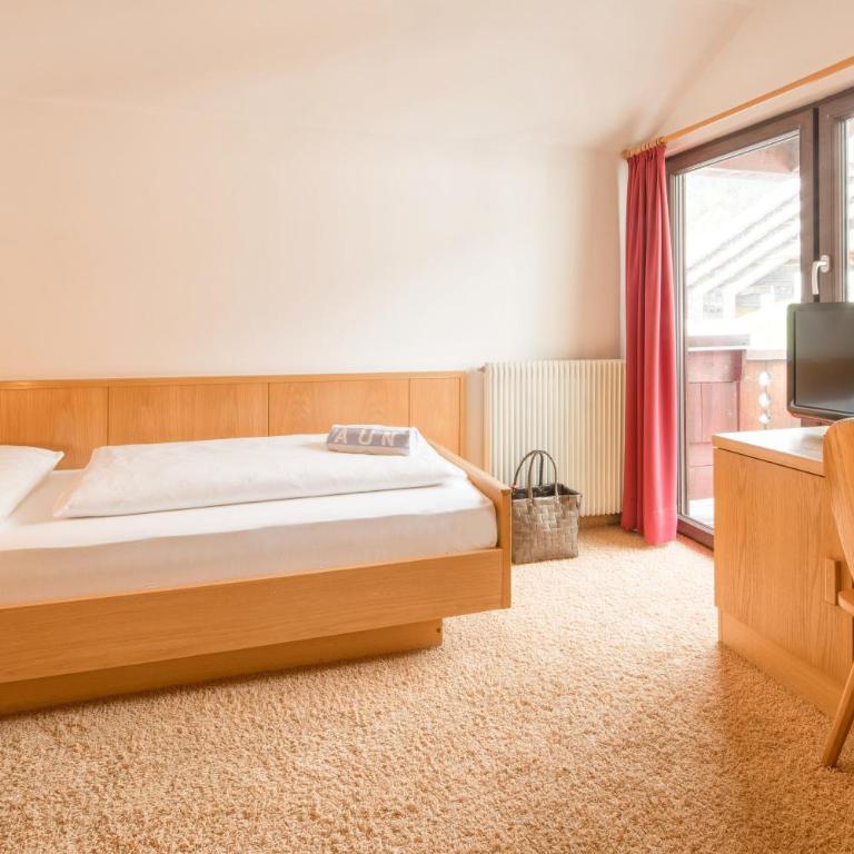 Piccolo Hotel Gurschler - Single Room with Balcony - 1