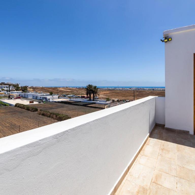 E Ensuite Vacation Apartment LANZAROTE - Apartamento de 1 dormitorio - 2