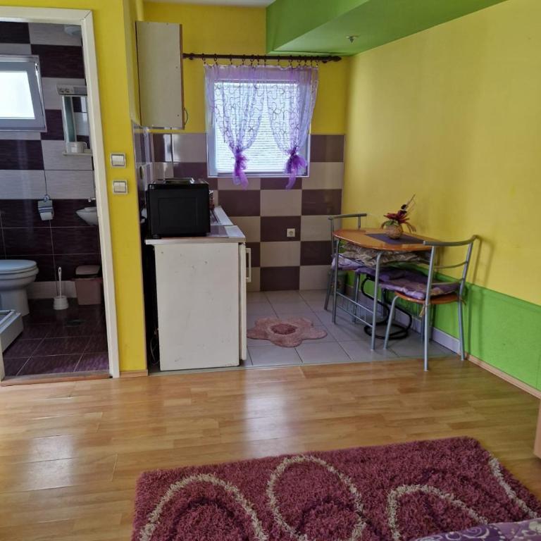 Apartments Hadži - Studio with Balcony - 6