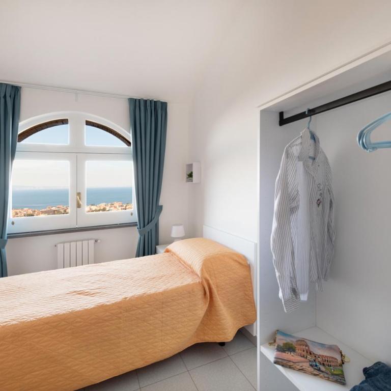SorrentoVibes - Sea view Rooftop Apartment with Jacuzzi & Garden - Appartamento con 2 Camere da Letto - 32