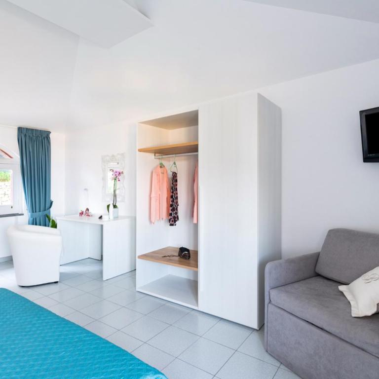 SorrentoVibes - Sea view Rooftop Apartment with Jacuzzi & Garden - Appartamento con 2 Camere da Letto - 28