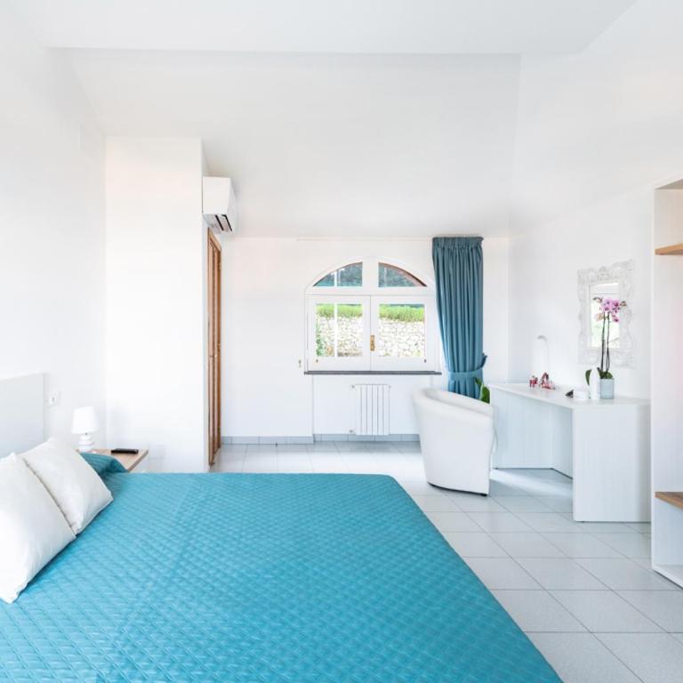 SorrentoVibes - Sea view Rooftop Apartment with Jacuzzi & Garden - Appartamento con 2 Camere da Letto - 24