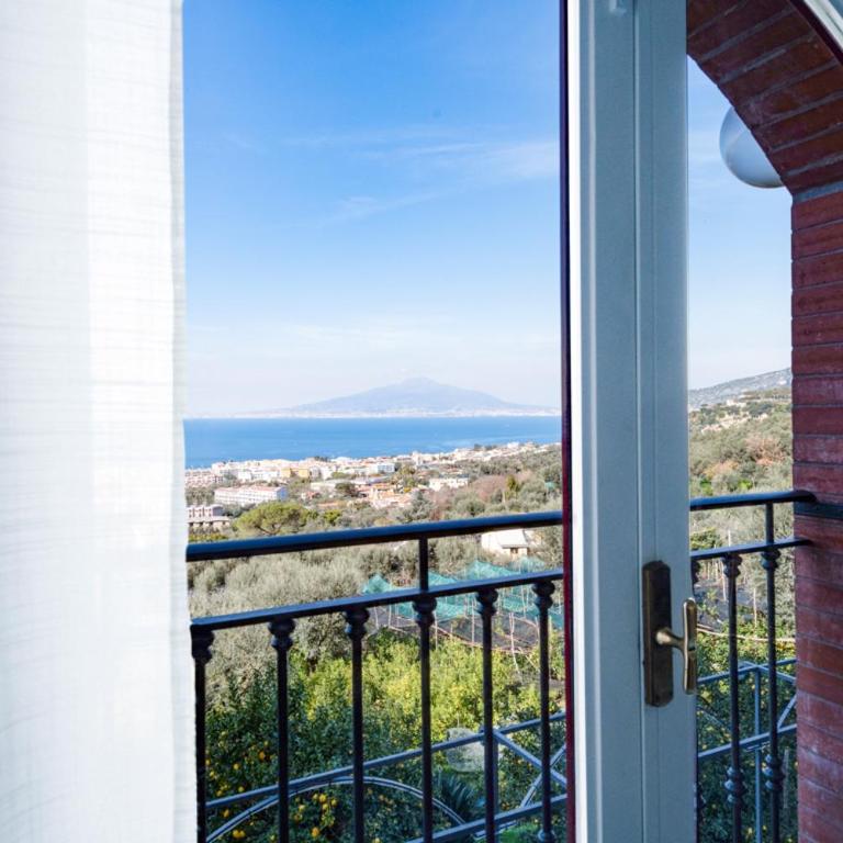 SorrentoVibes - Sea view Rooftop Apartment with Jacuzzi & Garden - Appartamento con 2 Camere da Letto - 37