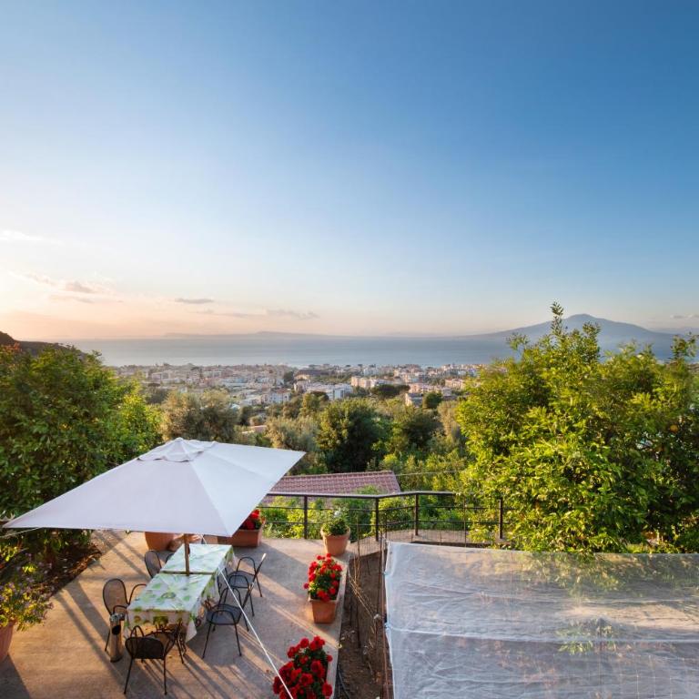 SorrentoVibes - Sea view Rooftop Apartment with Jacuzzi & Garden - Appartamento con 2 Camere da Letto - 53