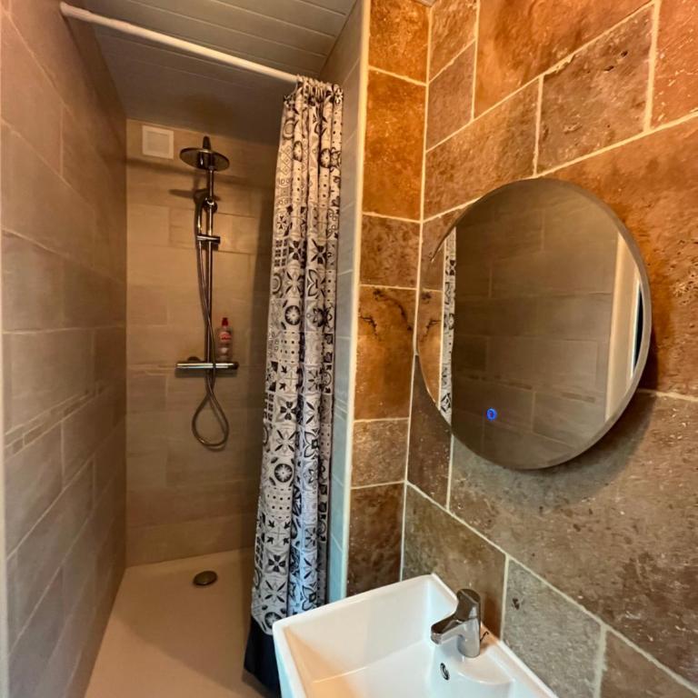 Une Nuit Comme Un Chevalier! Coeur historique - Hypercentre. - Appartement 1 Chambre - 6
