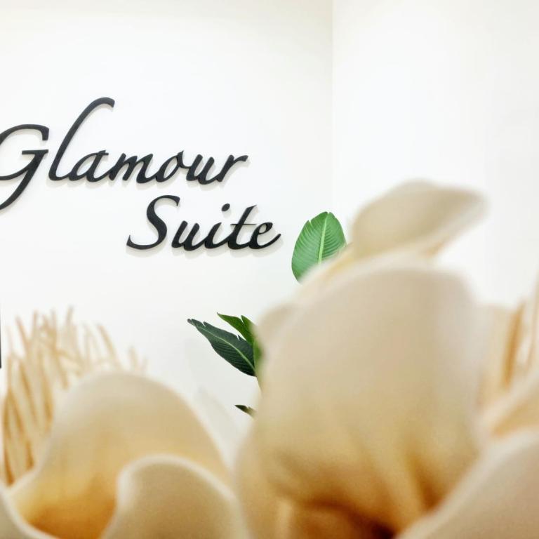 Glamour Suite by Accomodo - Comfort Quadruple Room - 2