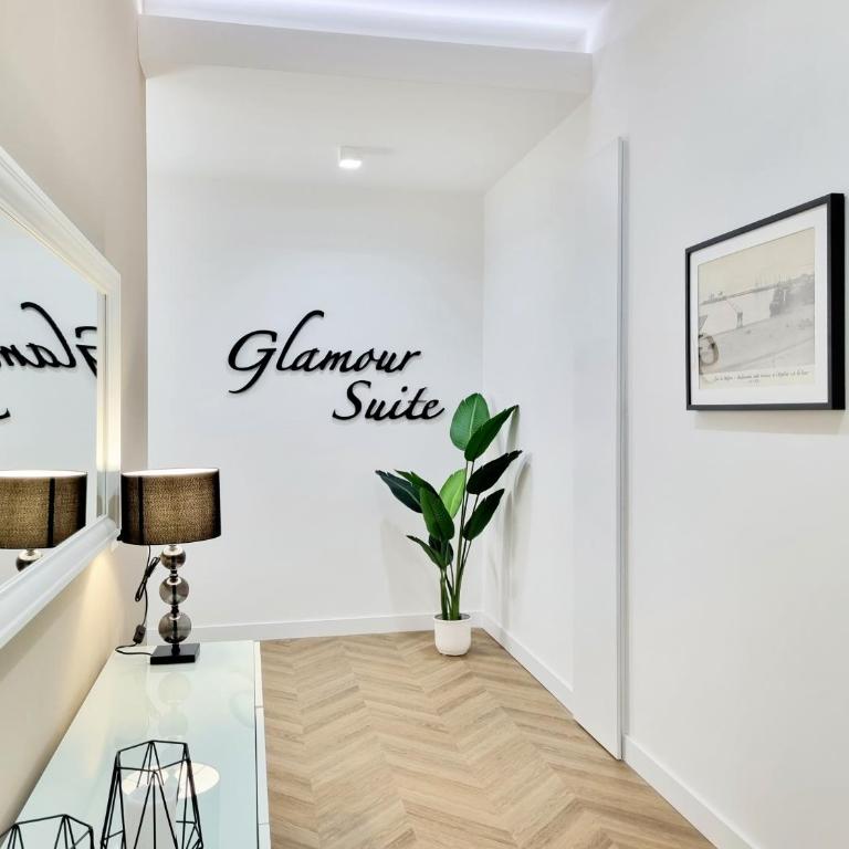 Glamour Suite by Accomodo - Comfort Quadruple Room - 16