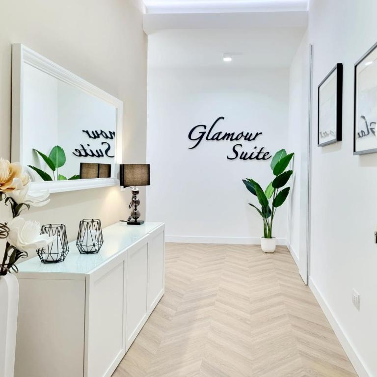 Glamour Suite by Accomodo - Comfort Quadruple Room - 19
