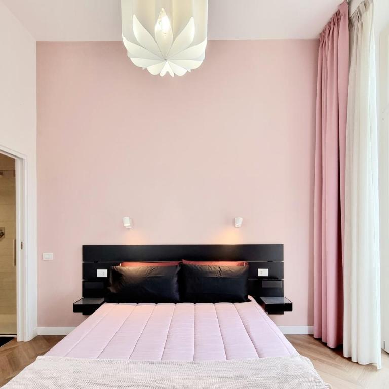 Glamour Suite by Accomodo - Deluxe Double Room - 23