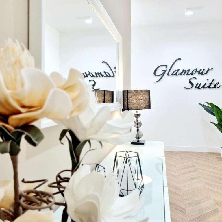 Glamour Suite by Accomodo - Comfort Quadruple Room - 23