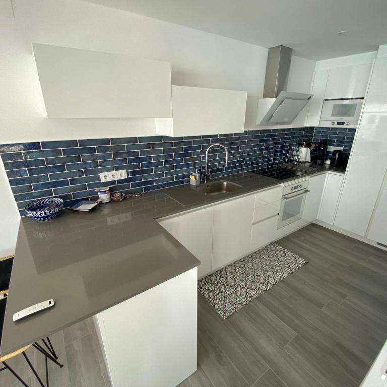 Appartement vues mer proche plage - Two-Bedroom Apartment - 12