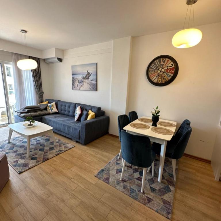 Deniz manzaralı ferah daire - Two-Bedroom Apartment - 12