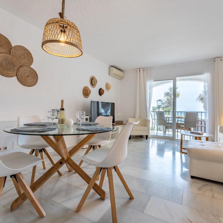 Dona Lola Micaela Beach front duplex apartment with open sea and beach views located between Marbella and Fuengirola - Costa del Sol - CS148 - Apartamento de 2 dormitorios - 7