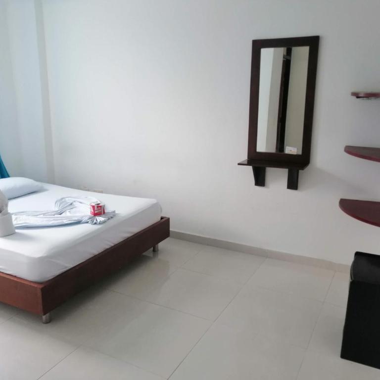 Hotel rubiales - Habitación Doble Estándar con ventilador - 9