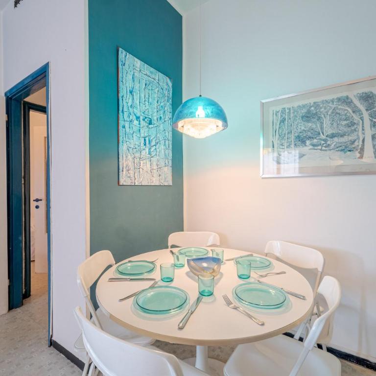 GuestHost - Relax in Luguria - Two-Bedroom Apartment - 1