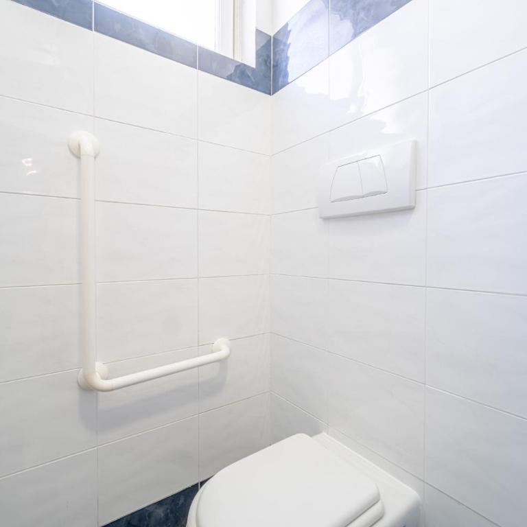 GuestHost - Relax in Luguria - Two-Bedroom Apartment - 20