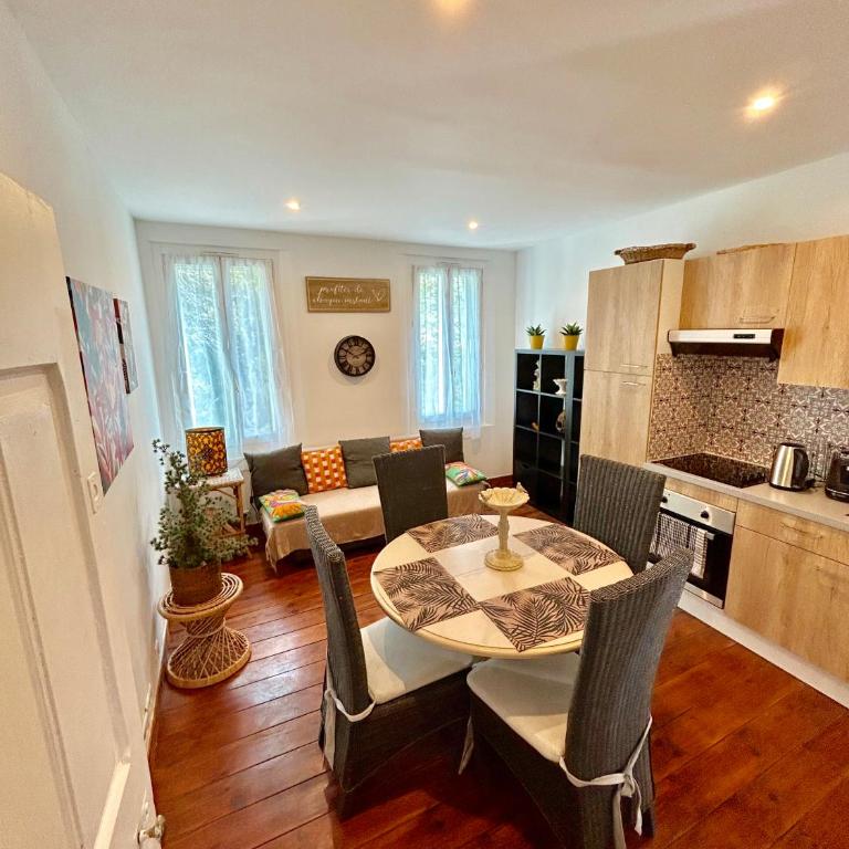 UN MOMENT SUSPENDU - One-Bedroom Apartment - 1
