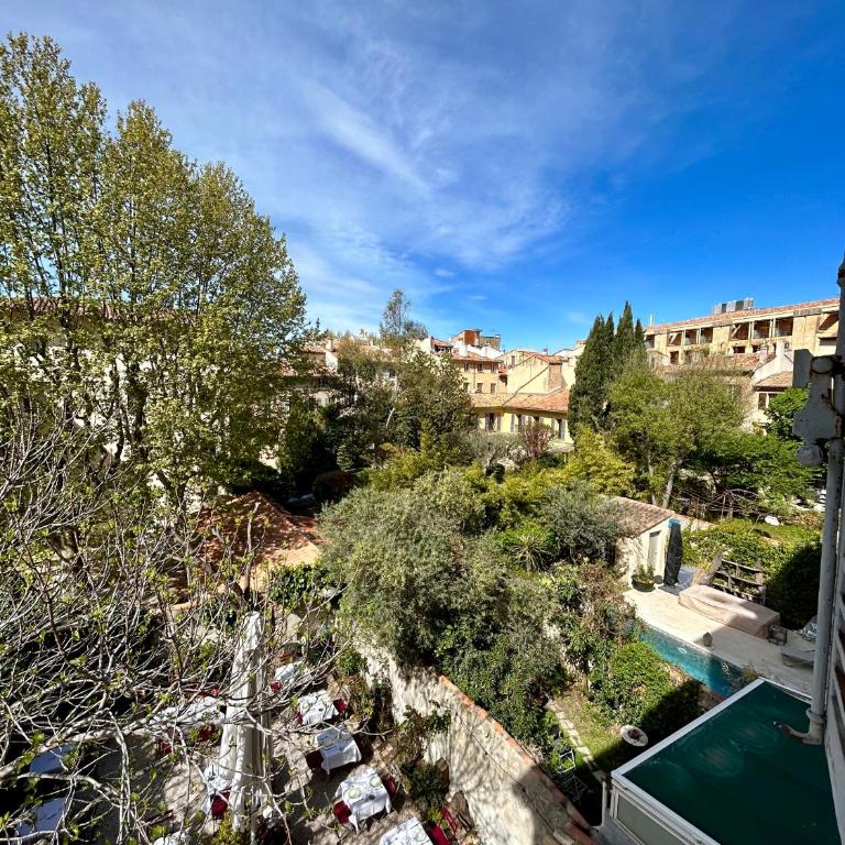 UN MOMENT SUSPENDU - Two-Bedroom Apartment - 6