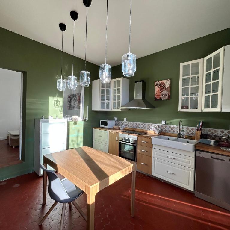 UN MOMENT SUSPENDU - Two-Bedroom Apartment - 8