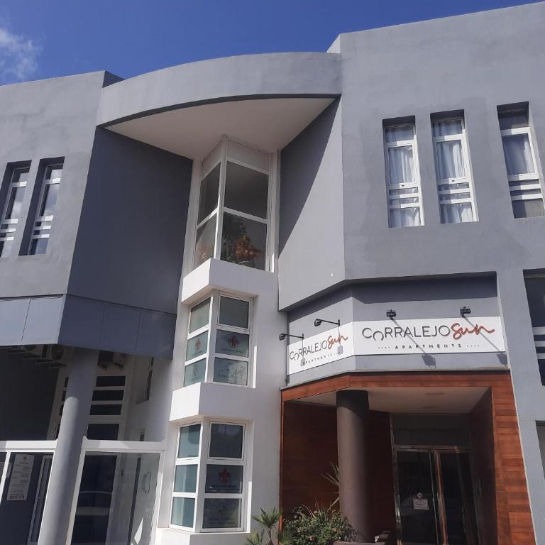 Sunset Suite 230, Corralejo Sun, big pool, Wifi fiber, central, near main street and beach - Apartamento de 1 dormitorio - 42
