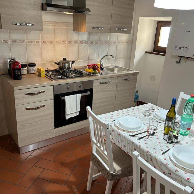 La Casa di Laura - Appartamento con 2 Camere da Letto - 14