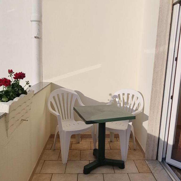 B&B Jamba - Double Room with Balcony - 12