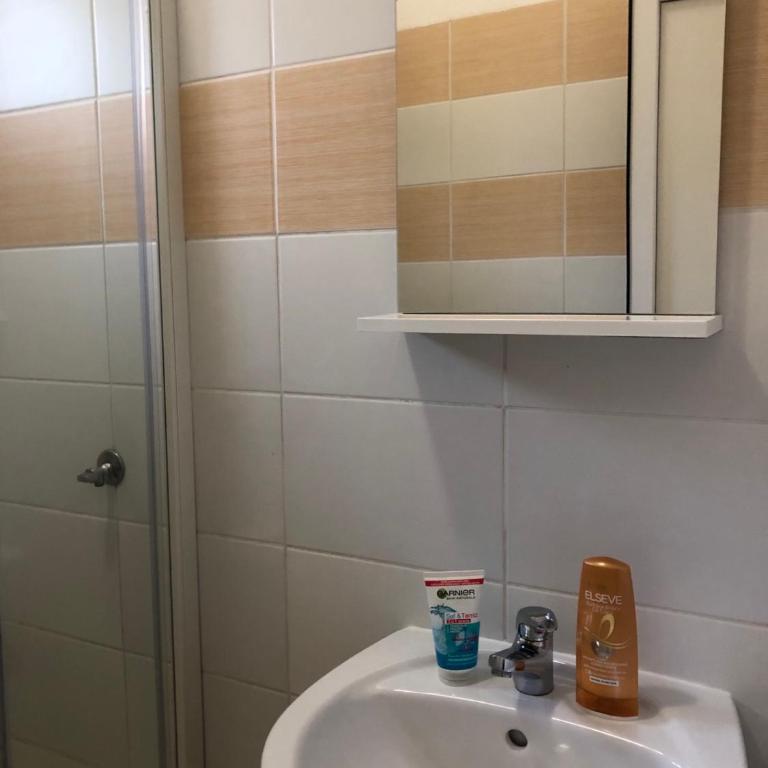 Apartments Uno - Apartment - Ground Floor - 14