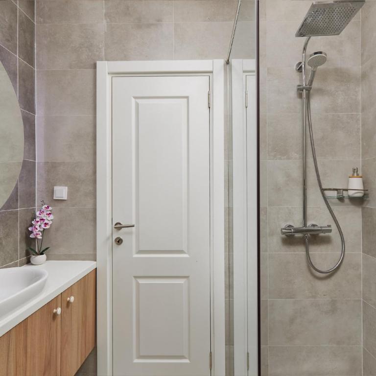 Condo Cattaro - One-Bedroom Apartment - 26