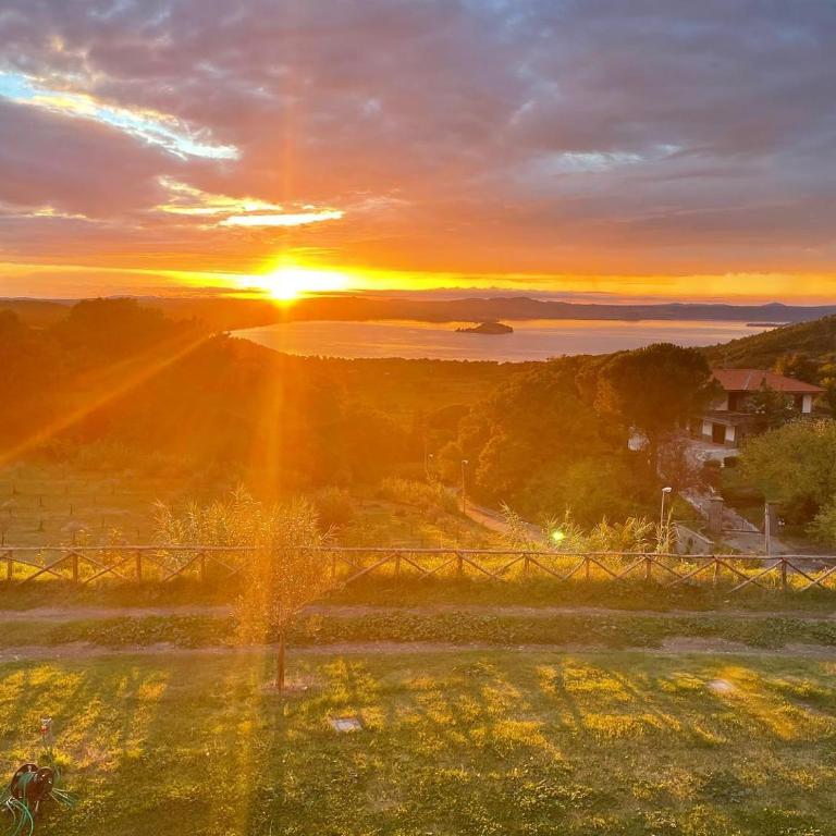Agriturismo Le Casette Sul Lago - Camera Quadrupla con Vista Lago - 10
