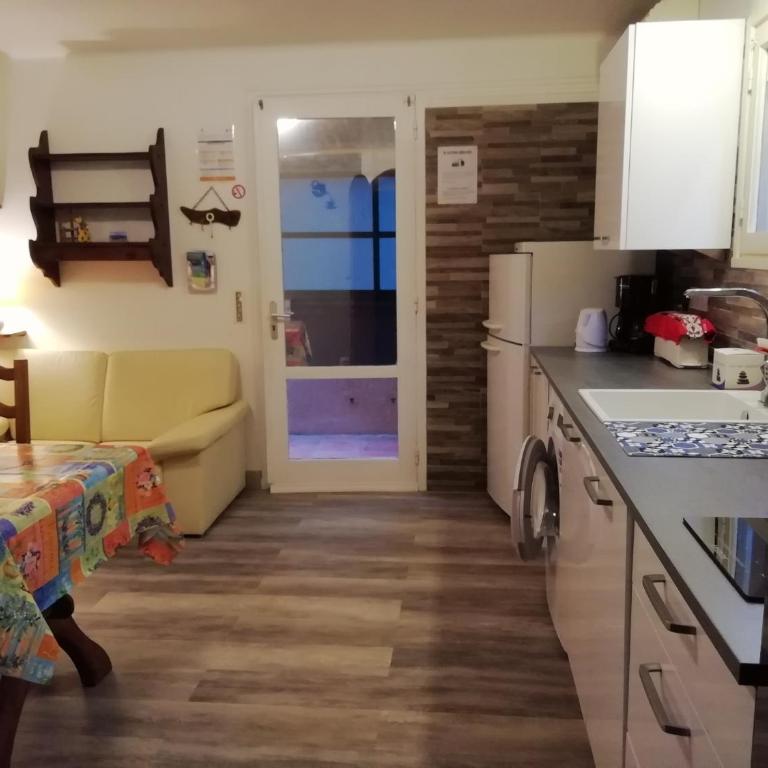 Appartement classé 3 étoiles au 1er étage d'une maison avec jardin dans un quartier calme - Appartement avec Terrasse - 19