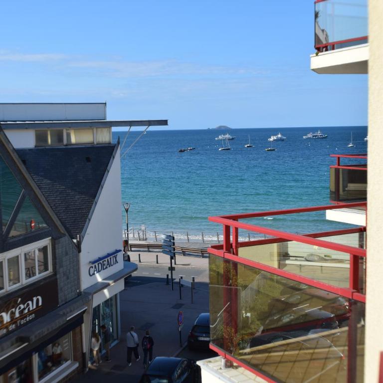 Appt Perros Guirec sur plage Trestraou et côte granit rose - Apartment mit 1 Schlafzimmer - 2