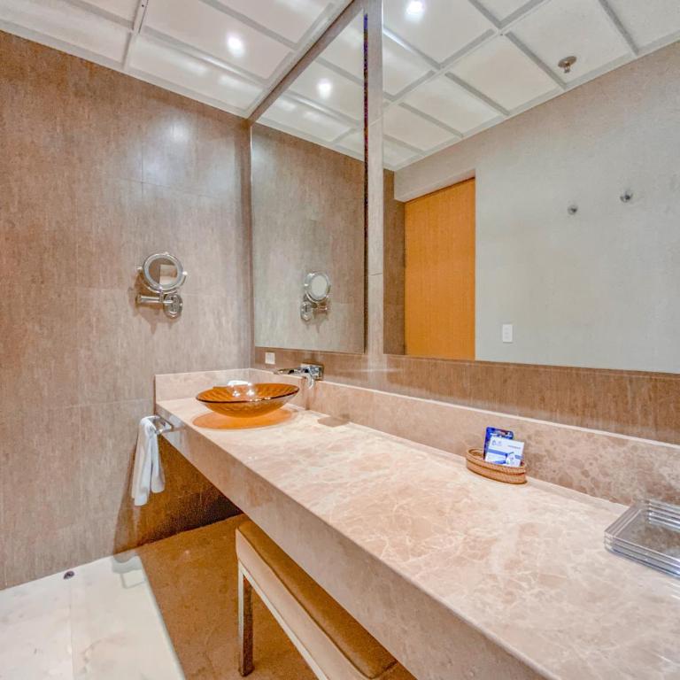 Hotel Dann Carlton Barranquilla y Centro de Convenciones - Suite Presidencial - 3