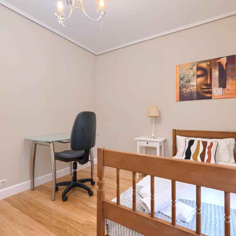 Vivienda turística reformada en zona residencial con garaje y wifi - Apartamento de 2 dormitorios - 17