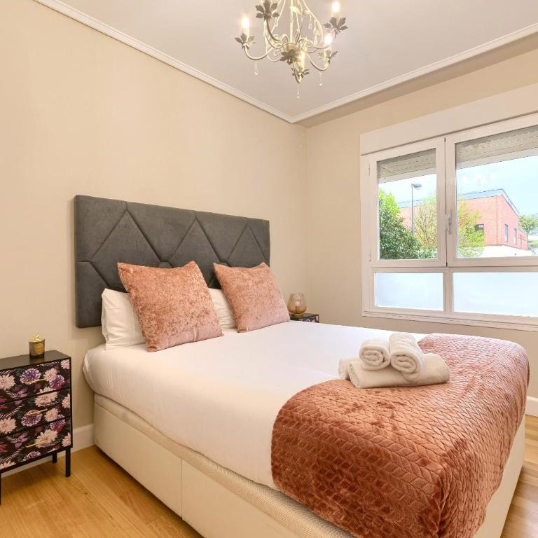 Vivienda turística reformada en zona residencial con garaje y wifi - Apartamento de 2 dormitorios - 10