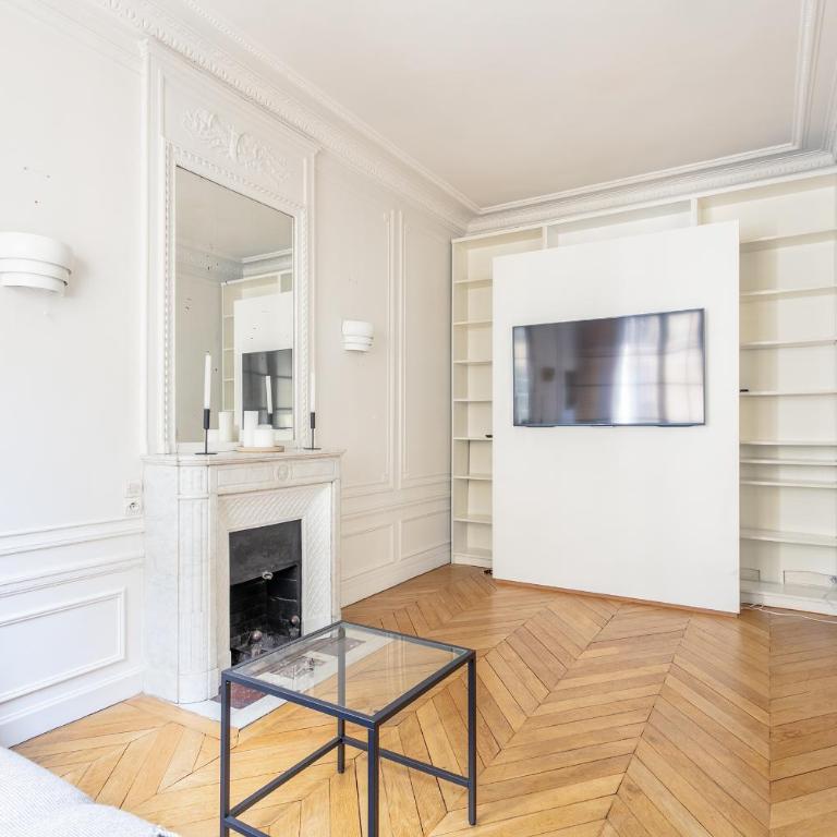 Luxury Living in Passy - Appartement 2 Chambres - 32