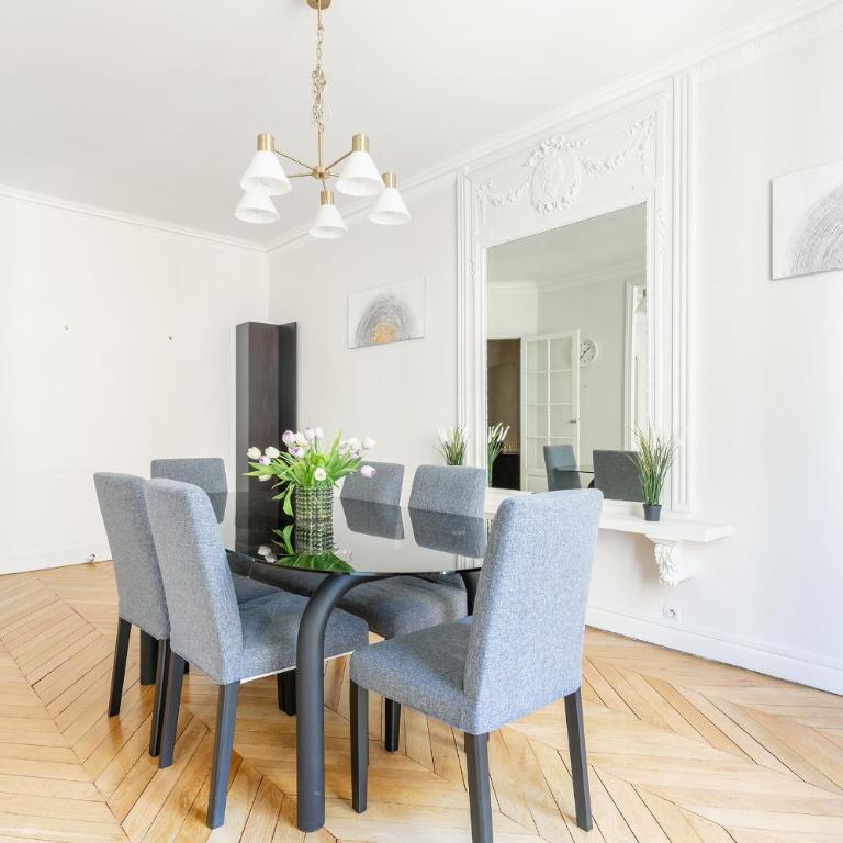 Luxury Living in Passy - Appartement 2 Chambres - 24