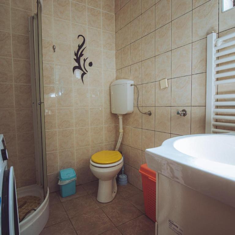 Kuca na Savi - Vila sa 2 Spavaće Sobe - 8