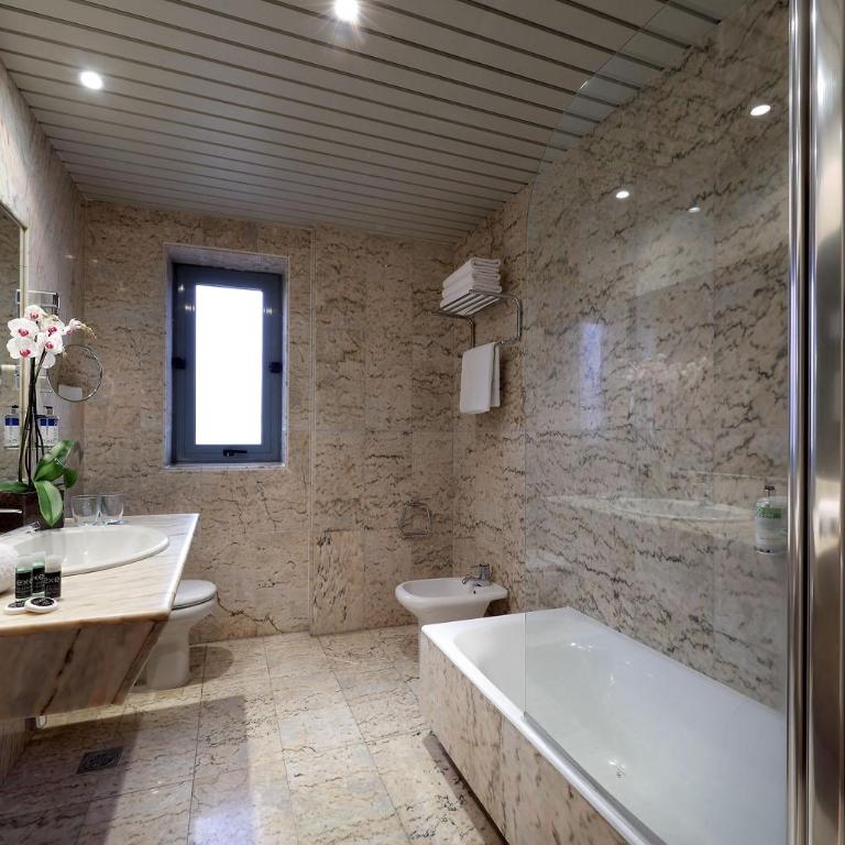 Exe Salamanca - Habitación Triple Estándar - 4