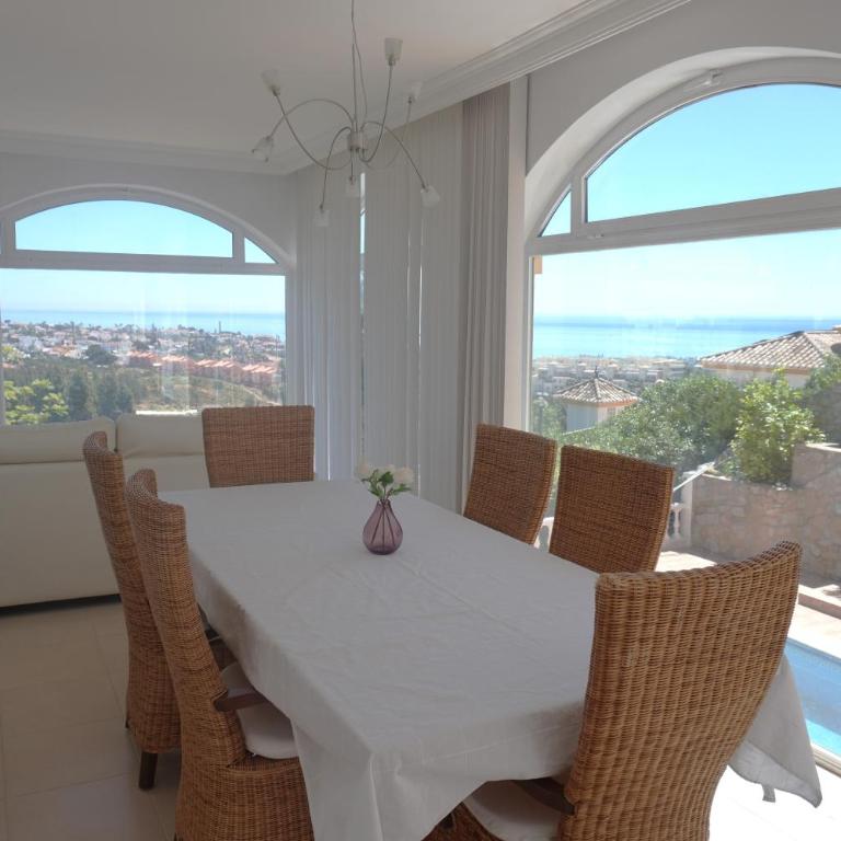 Villa Seaview Suncoast Luxury - Villa - 9