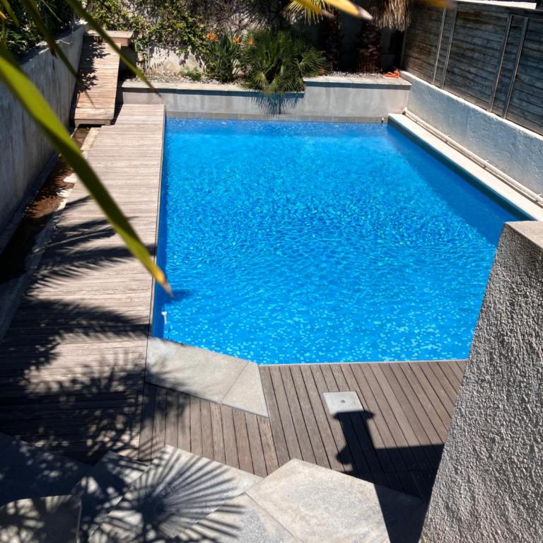 Appartement Rez-de-jardin dans une maison avec piscine - Appartement 1 Chambre - 1