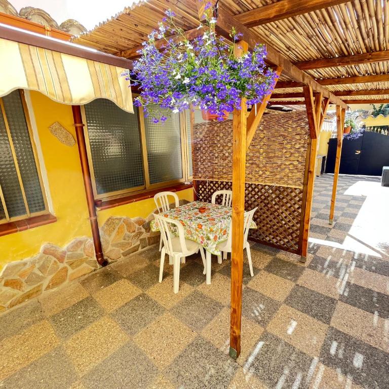 Appartamento Nassia 2 By La Via Del Mare Viaggi e Vacanze - Casa Vacanze - 1