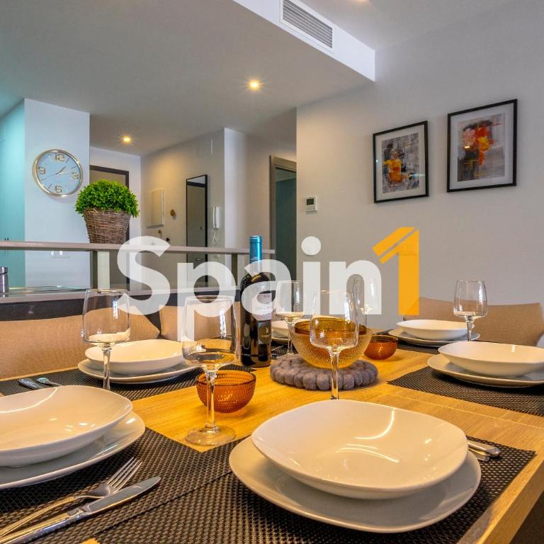 3 Bedrooms Apartment in flamenca Village with 3 Pools, sauna, gym and Jacuzzi - Three-Bedroom Apartment - 10