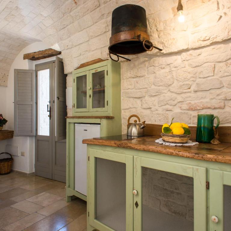 Trulli Holiday Albergo Diffuso - Suite Trullo - 12