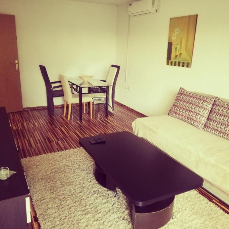 Sunnyhill - Two-Bedroom Apartment - 9